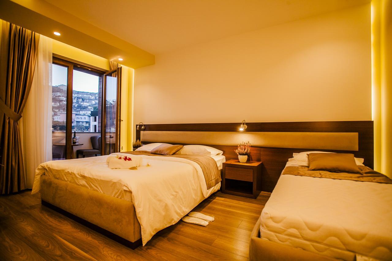 Hotel Center 4*